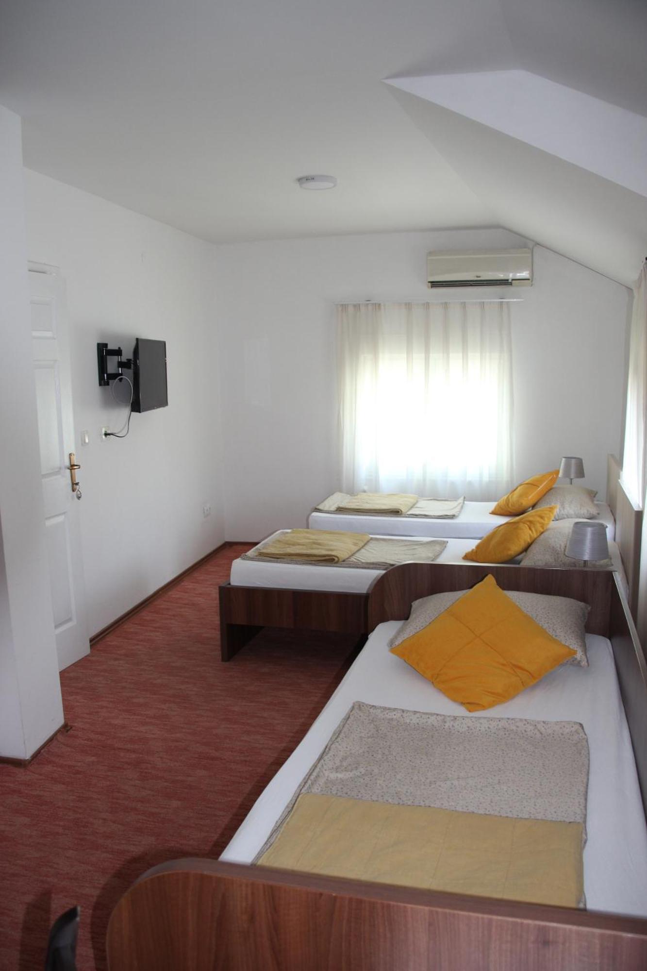 Pansion Infinity Hotel Mostar Exterior photo